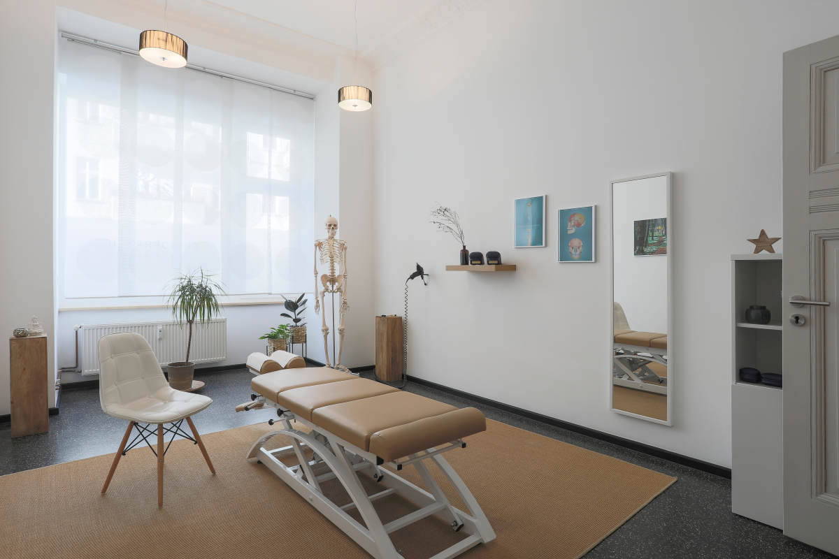 Behandlungsraum im Chiropractic Center Berlin